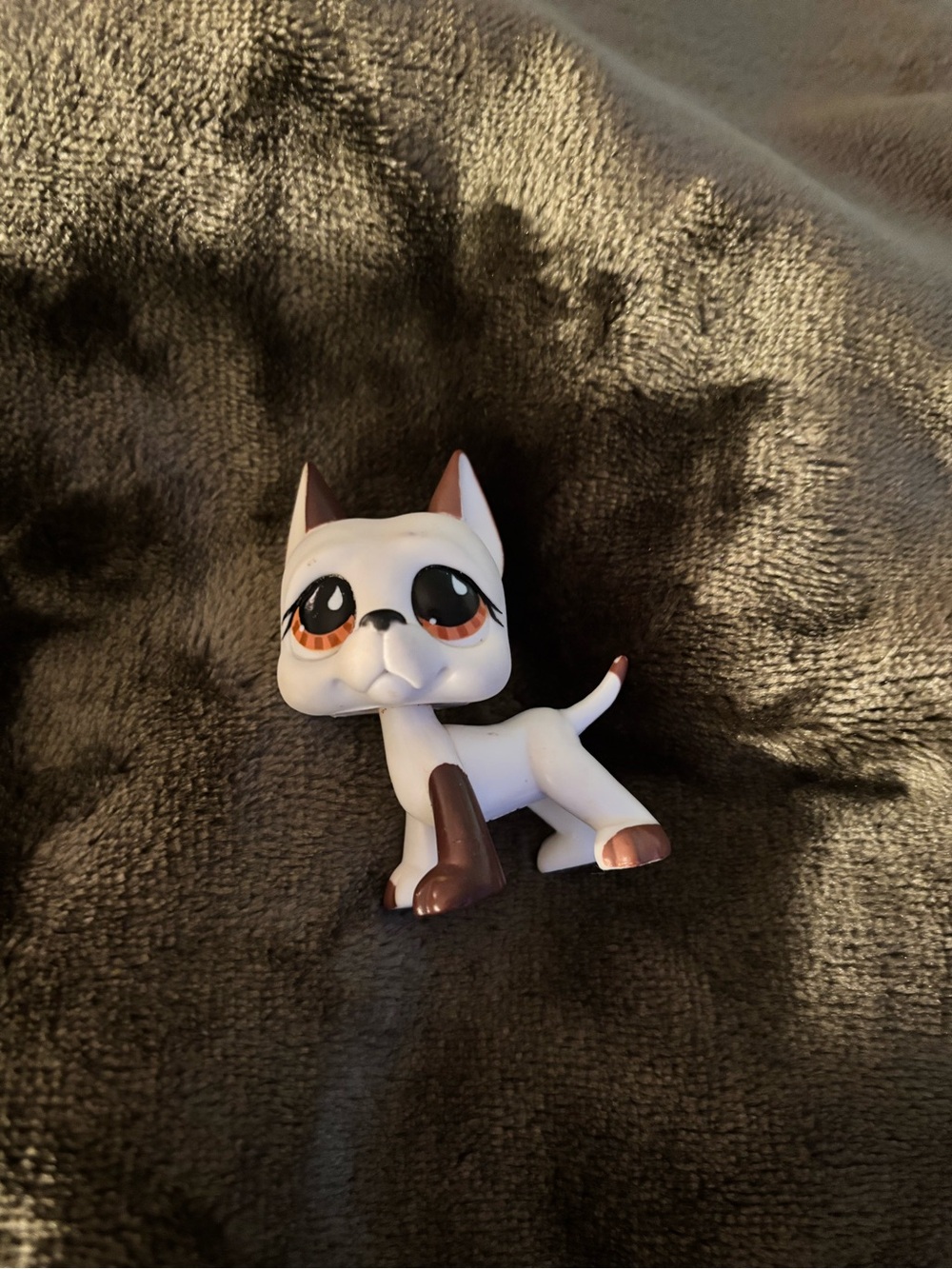 Littlest Pet Shop White and Brown Kitty Figurine with Orange Eyes
